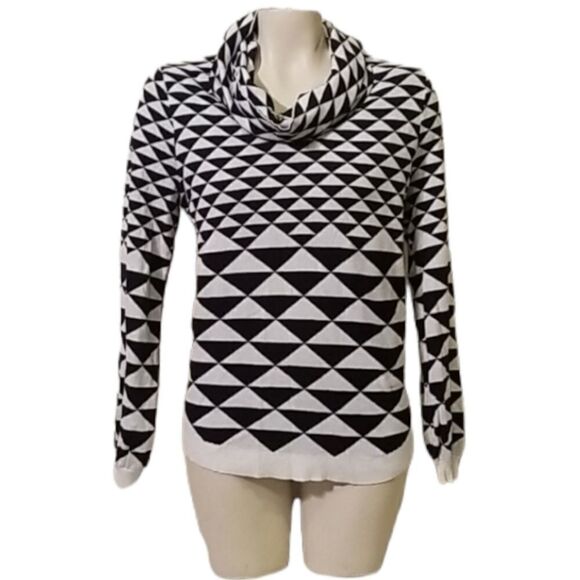 Cato Sweaters - Cato Cowl Neck Sweater Size Large‎
